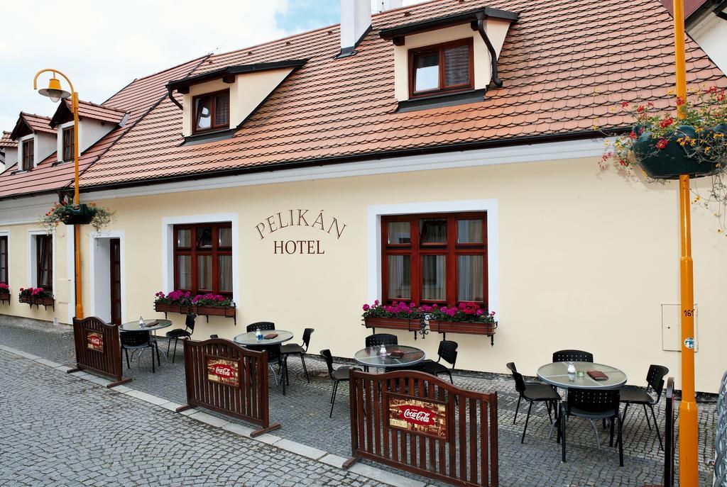 Hotel Pelikán Třeboň Kültér fotó