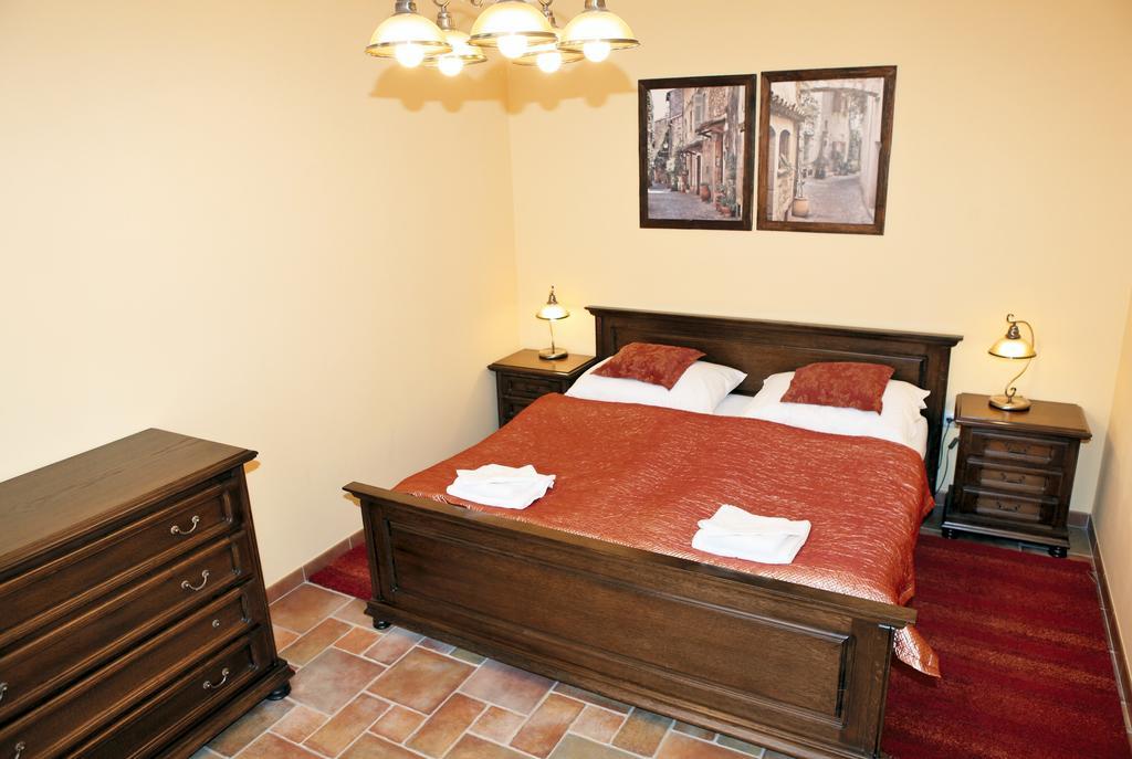 Hotel Pelikán Třeboň Szoba fotó