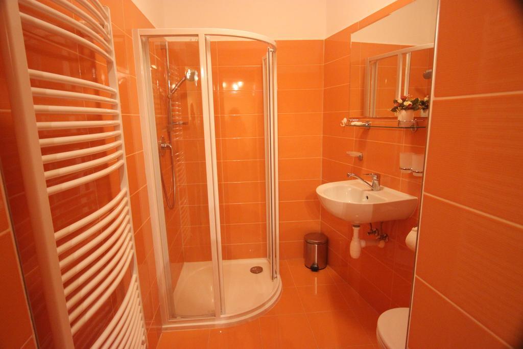 Hotel Pelikán Třeboň Szoba fotó