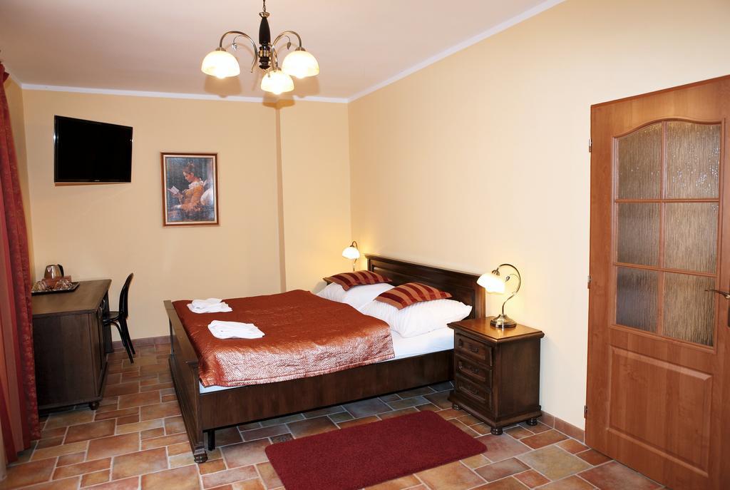 Hotel Pelikán Třeboň Szoba fotó