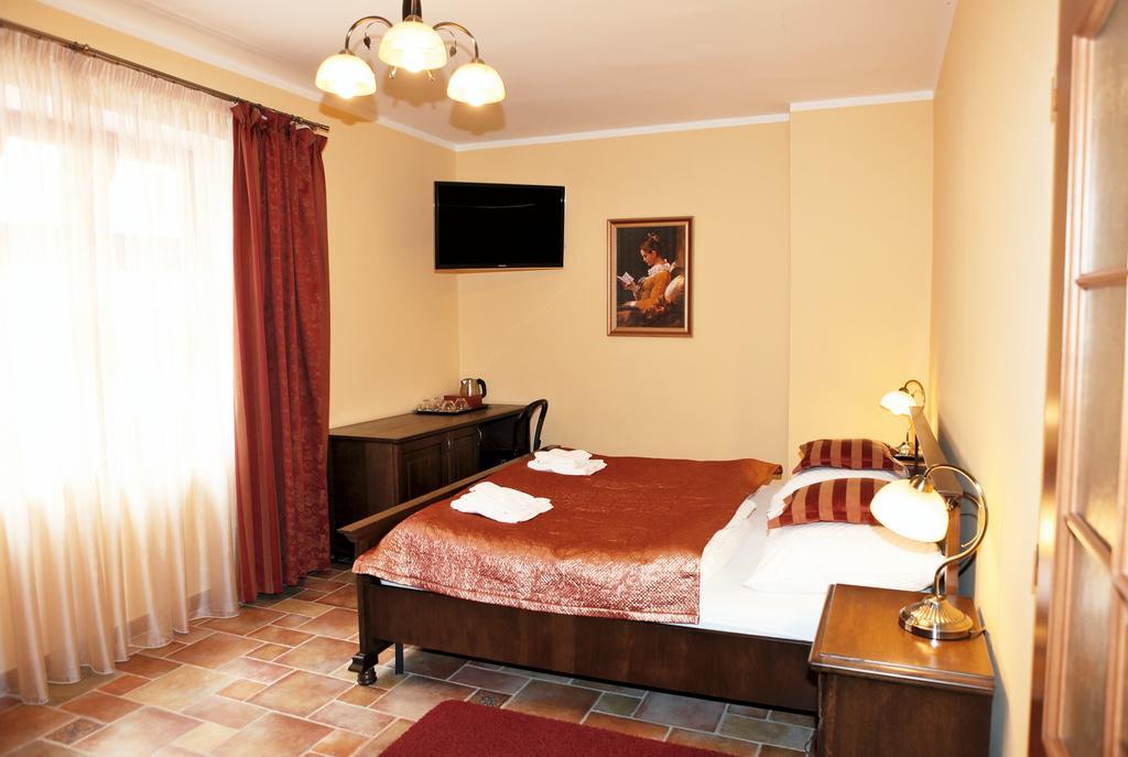 Hotel Pelikán Třeboň Kültér fotó