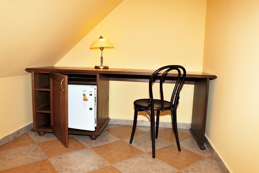 Hotel Pelikán Třeboň Kültér fotó
